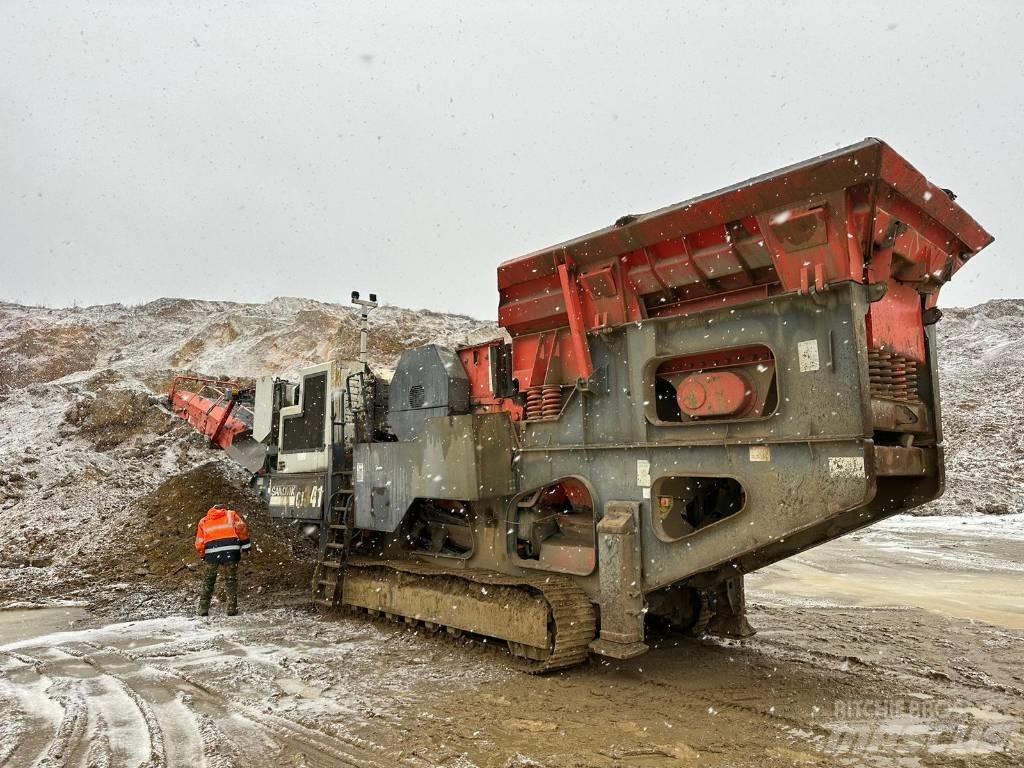 Sandvik QJ 341 Mobilūs smulkintuvai