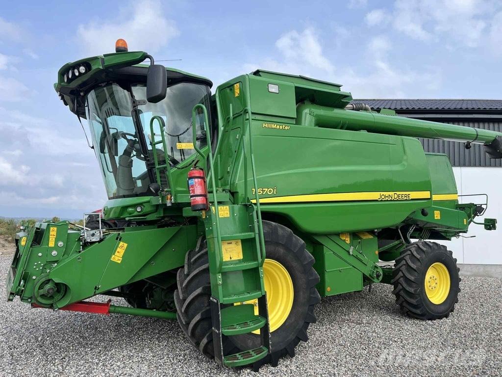 John Deere T 670 i Derliaus nuėmimo kombainai