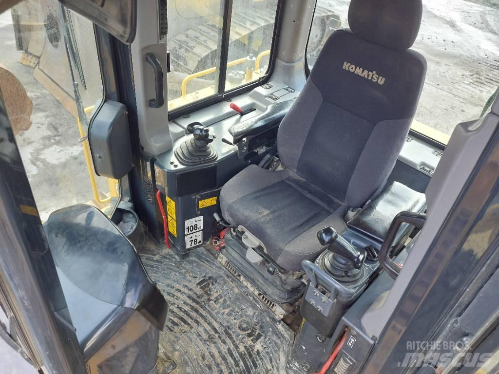Komatsu D65PX-18 Vikšriniai buldozeriai