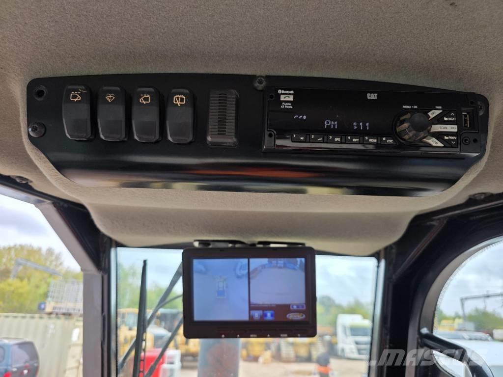 CAT D 5 K 2 LGP Vikšriniai buldozeriai