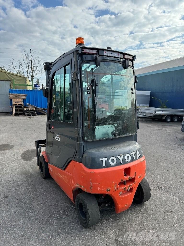 Toyota 8FBM20T Elektriniai šakiniai krautuvai
