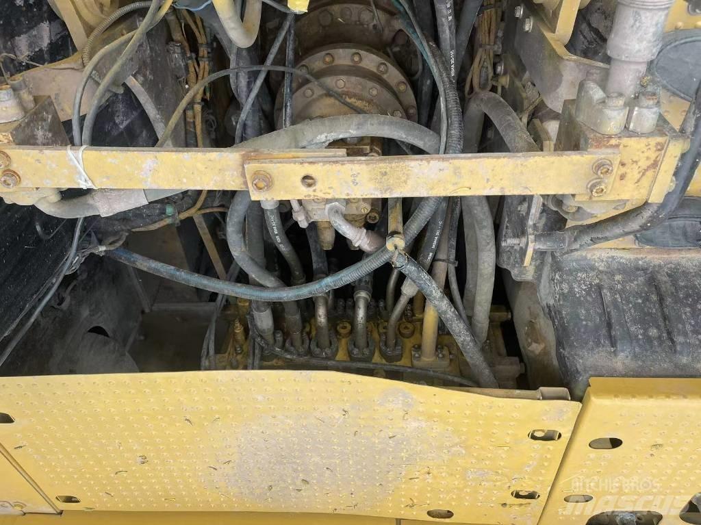 CAT 320GC Vikšriniai ekskavatoriai