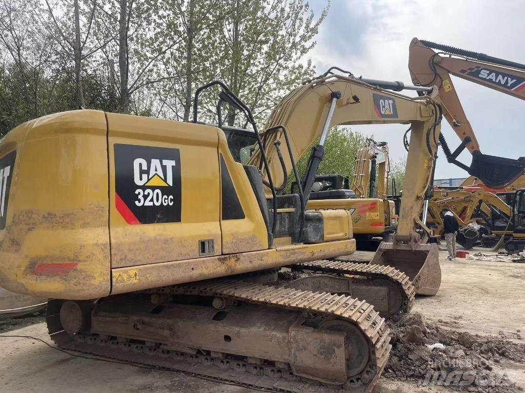 CAT 320GC Vikšriniai ekskavatoriai