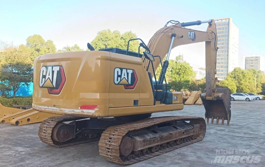 CAT 320 Vikšriniai ekskavatoriai