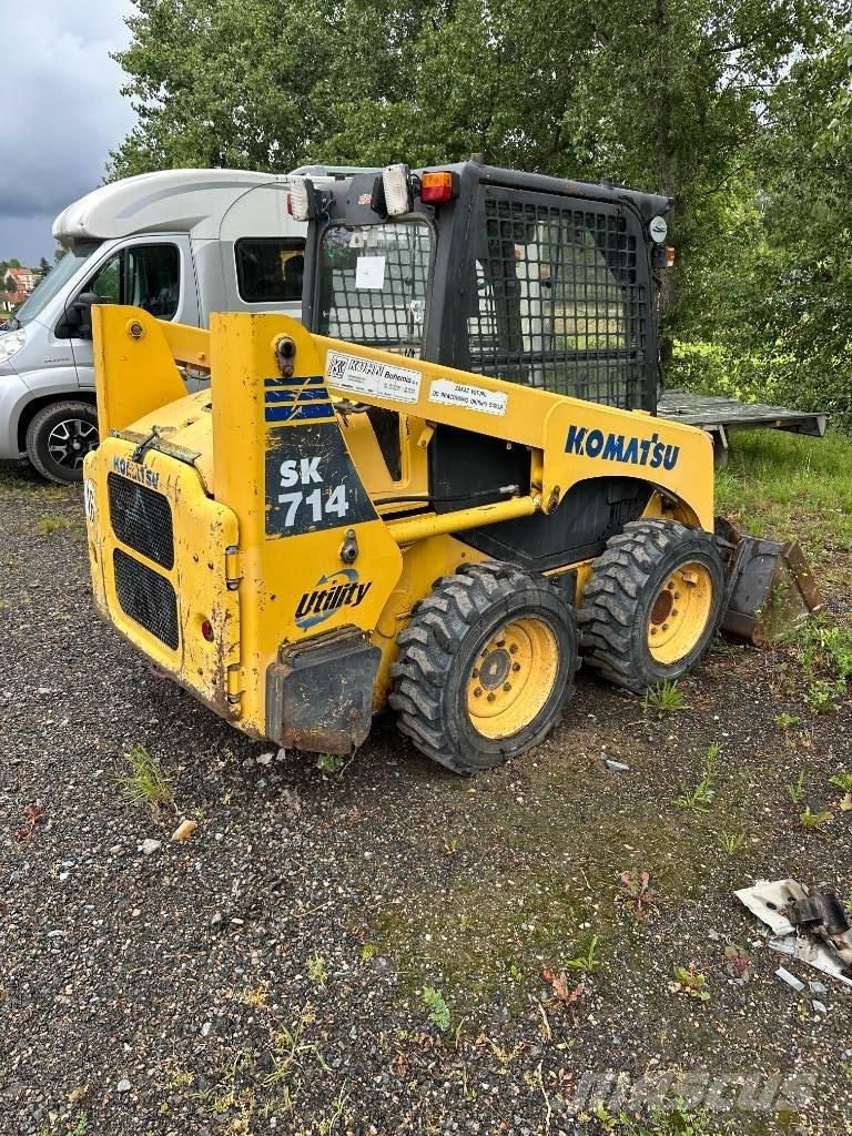 Komatsu SK 714 Krautuvai su šoniniu pasukimu