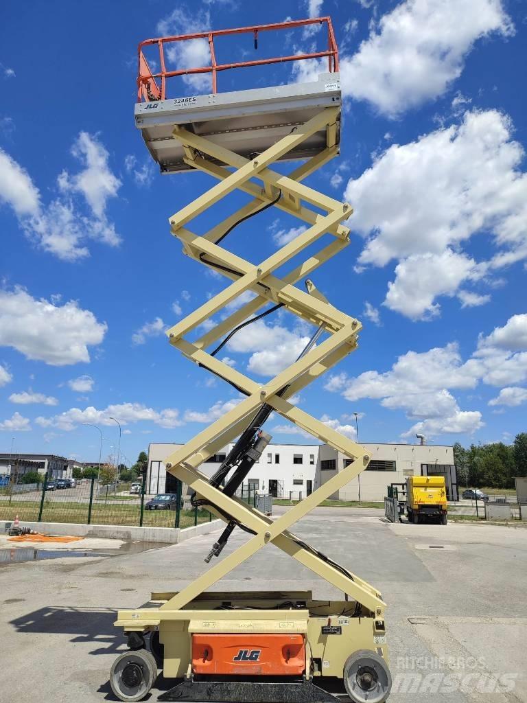 JLG 3246 ES Žirkliniai keltuvai