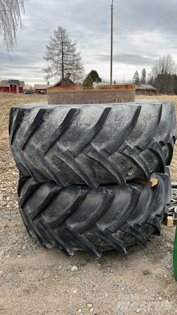 John Deere 4850 Traktoriai