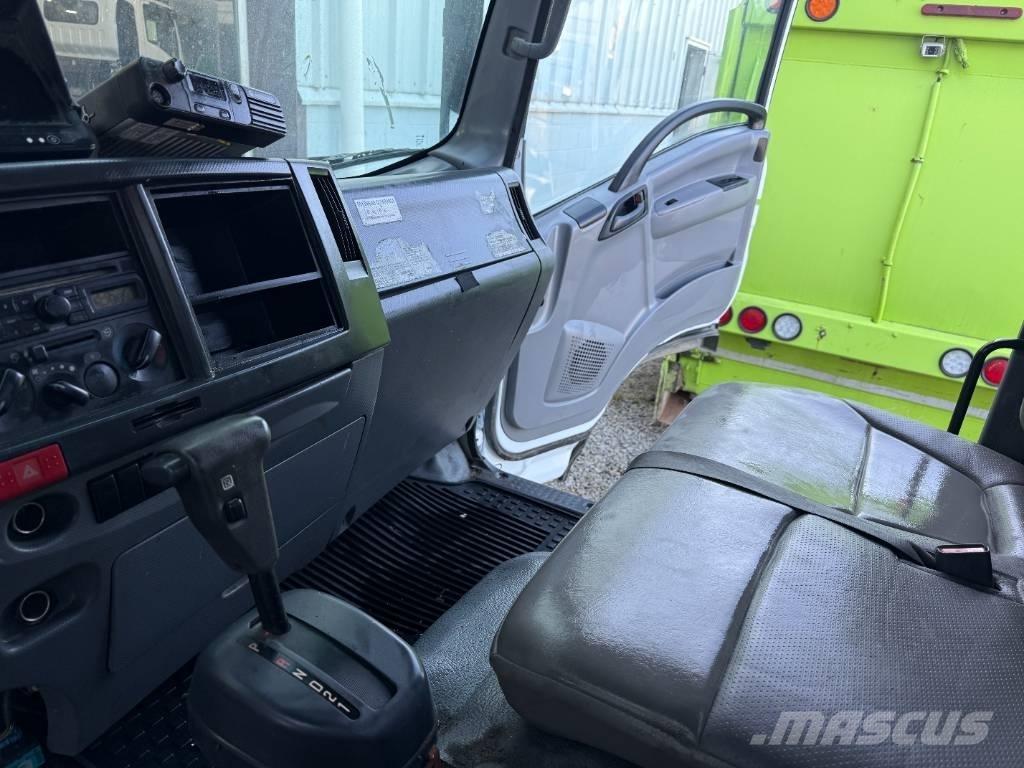 Isuzu NRR Šiukšliavežės