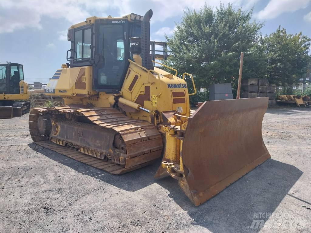 Komatsu D61PX-23 Vikšriniai buldozeriai