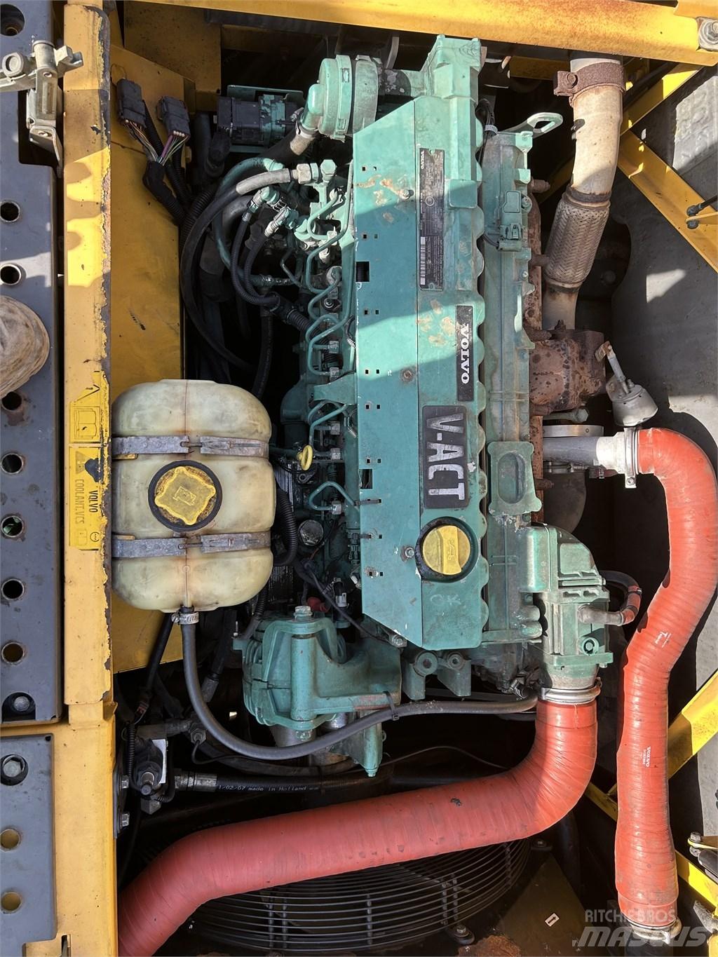  Excavator Volvo Ratiniai ekskavatoriai