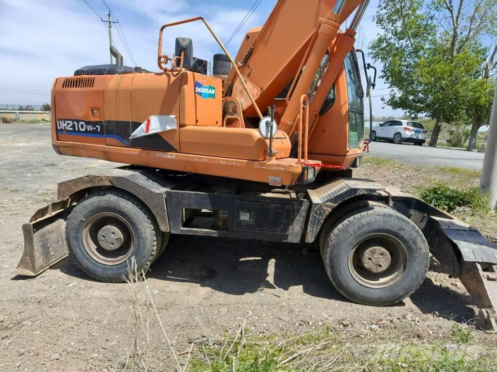 Doosan DH210W-7 Ratiniai ekskavatoriai
