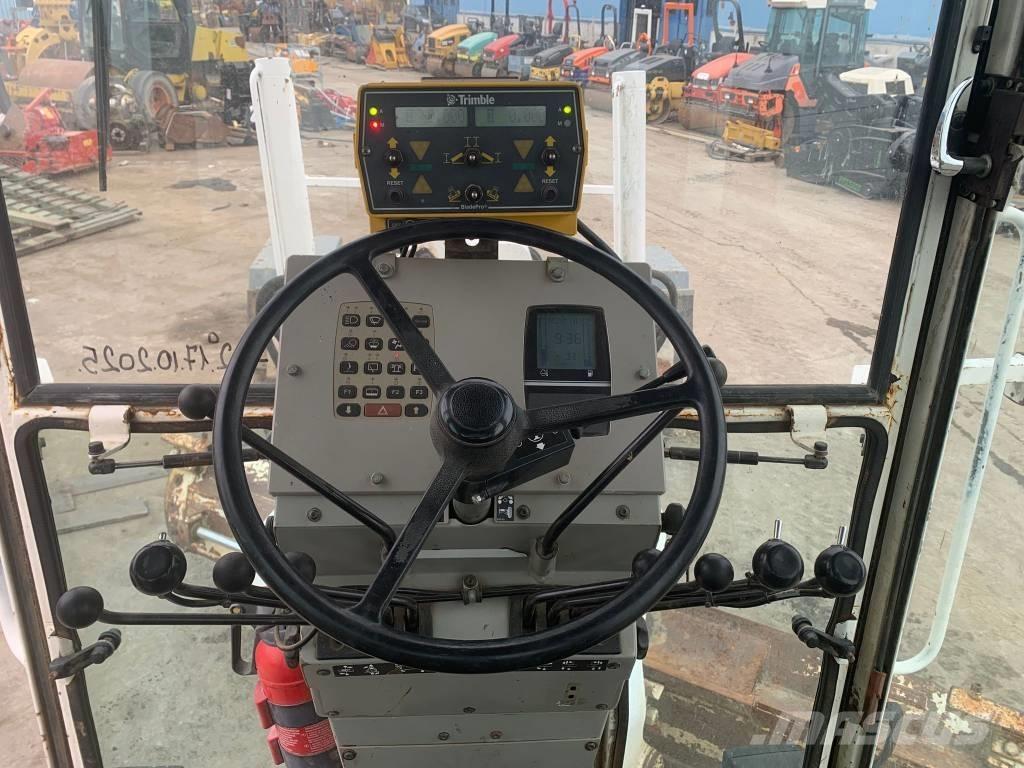 O&K F106.5A Greideriai