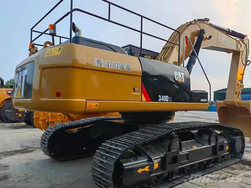 CAT 340 D L Vikšriniai ekskavatoriai