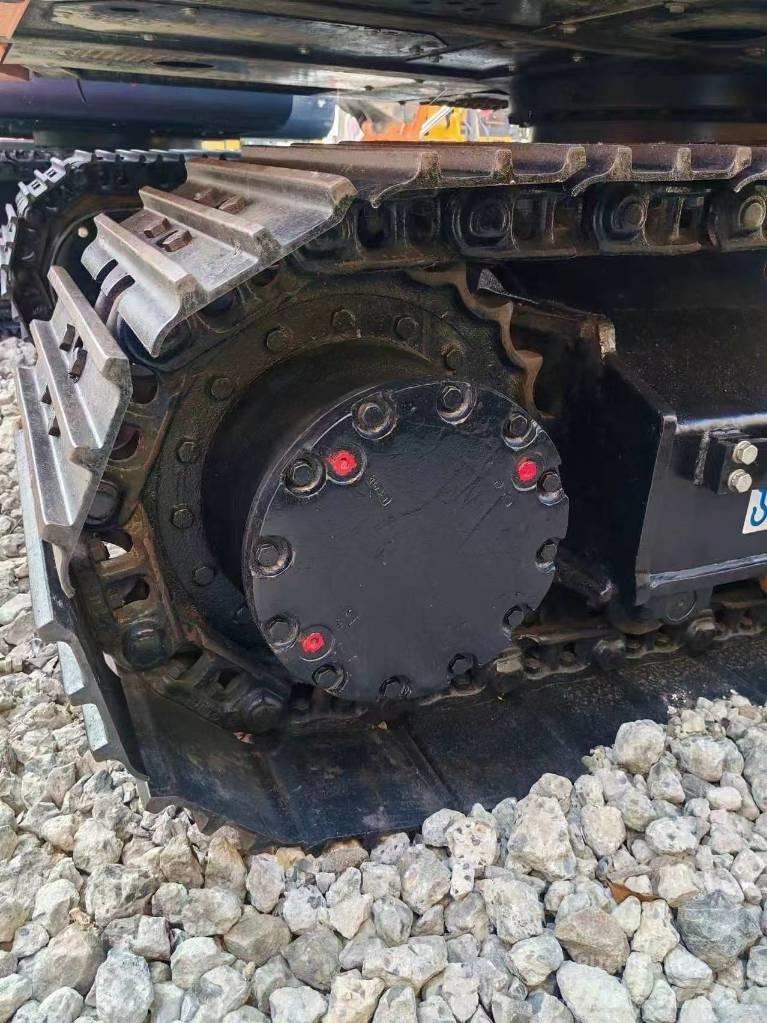 Hitachi ZX 120 Vikšriniai ekskavatoriai