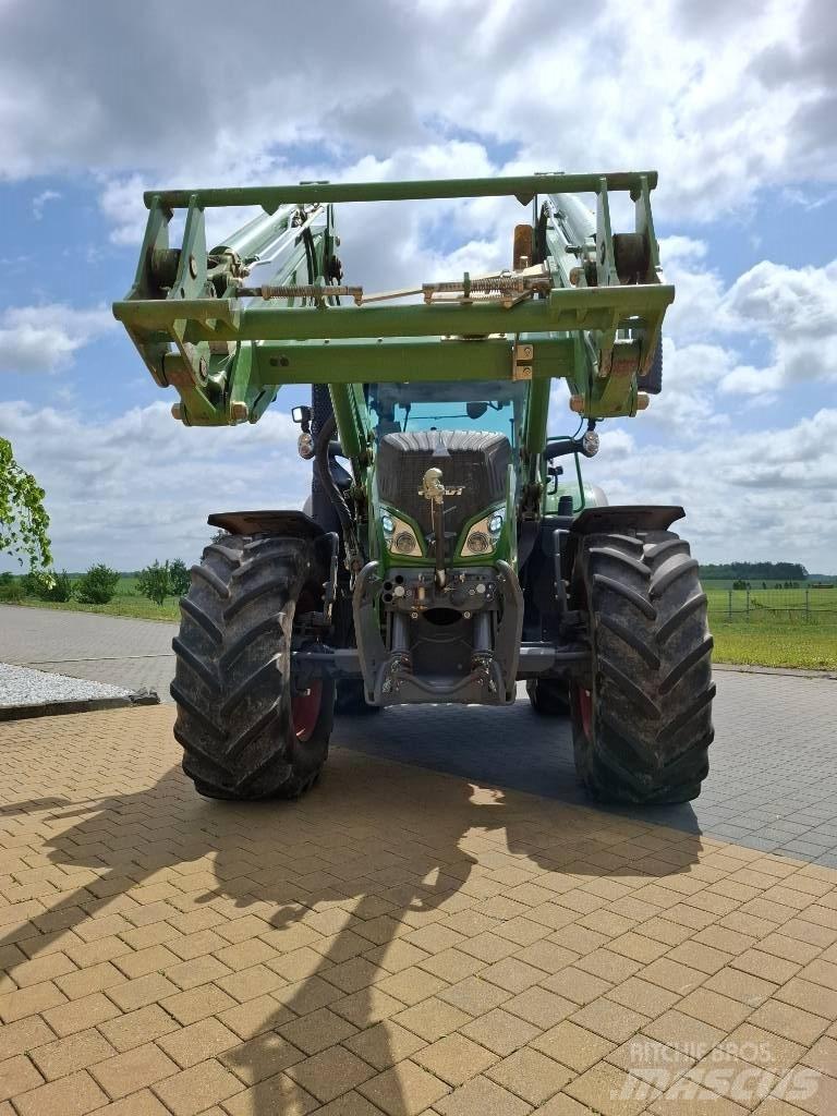 Fendt 724 Profi Plus Traktoriai
