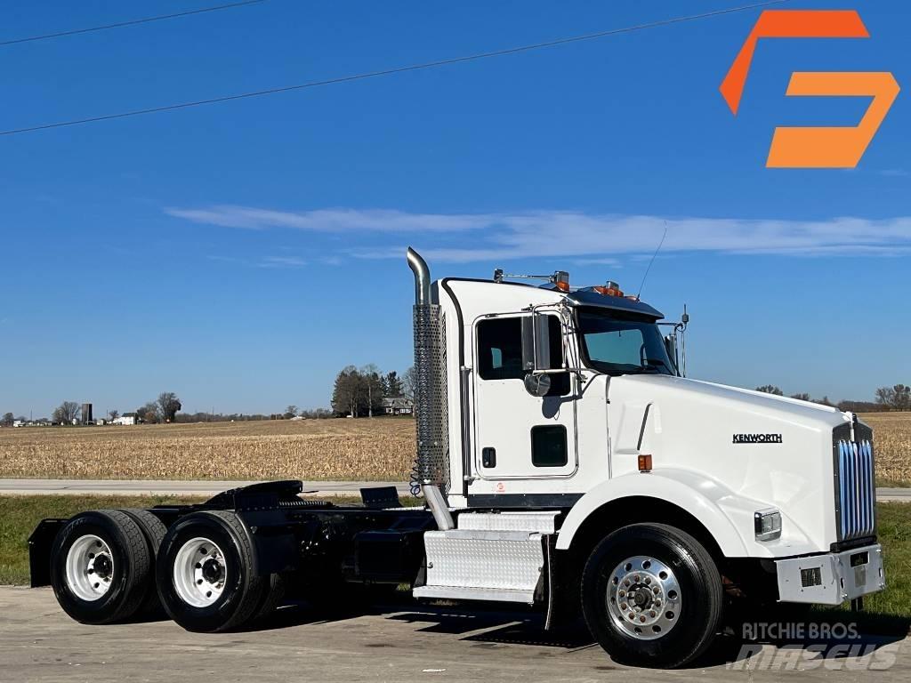 Kenworth T 800 Naudoti vilkikai