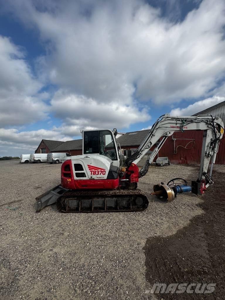 Takeuchi TB 370 Vikšriniai ekskavatoriai