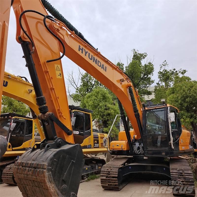 Hyundai 220LC -9S Vikšriniai ekskavatoriai