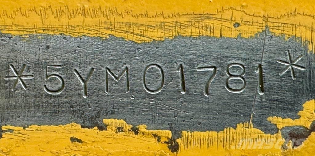 CAT 330 L Vikšriniai ekskavatoriai