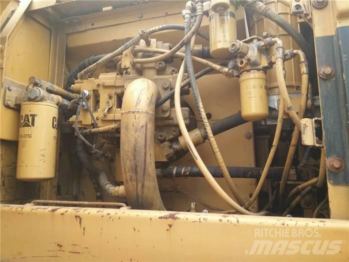 CAT 330 C Vikšriniai ekskavatoriai