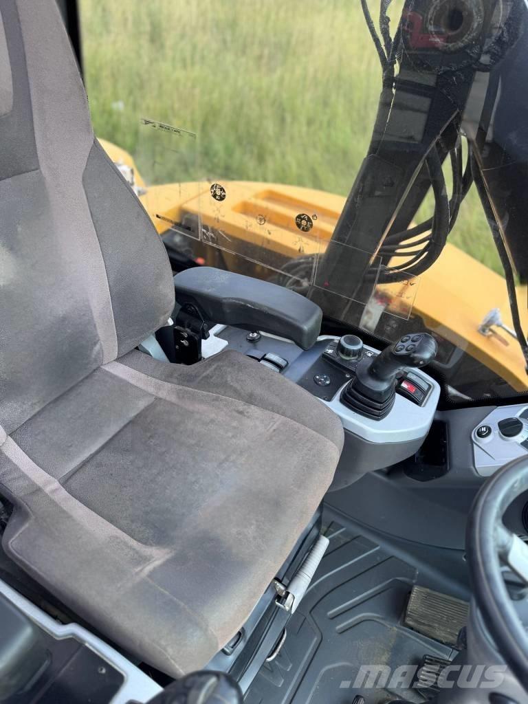 Mecalac 12 MTX Ekskavatoriniai krautuvai