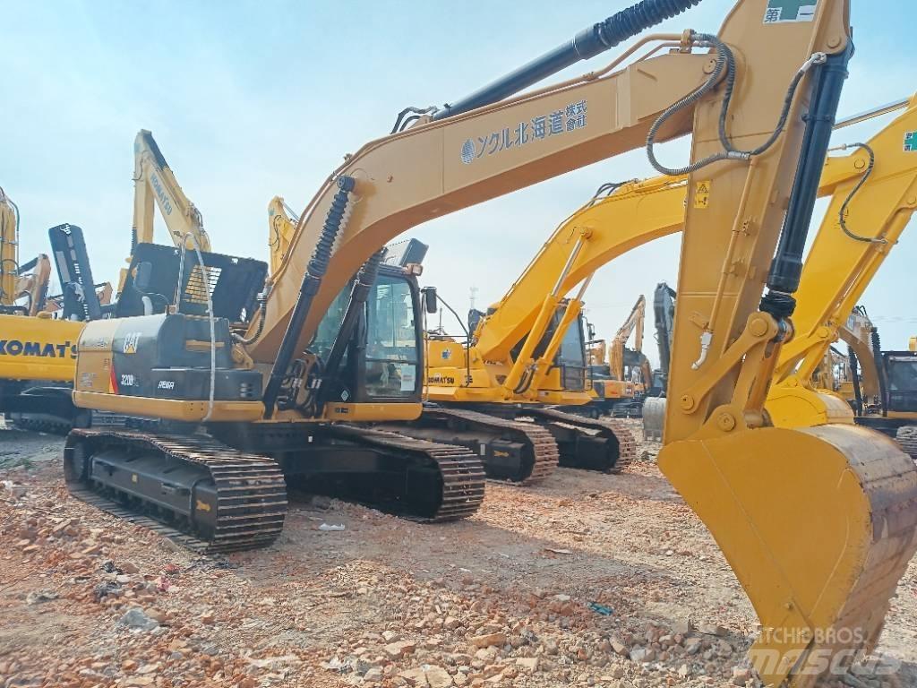 CAT 320D2 Vidutinės galios ekskavatoriai 7-12 t