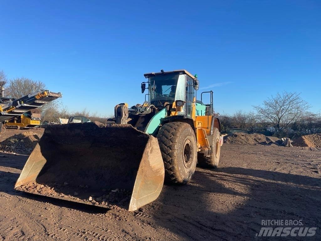 Hyundai HL970A Naudoti ratiniai krautuvai