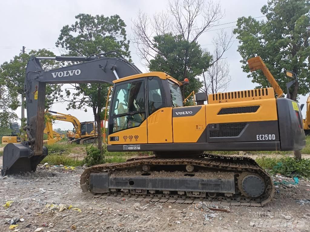 Volvo EC250D Vikšriniai ekskavatoriai
