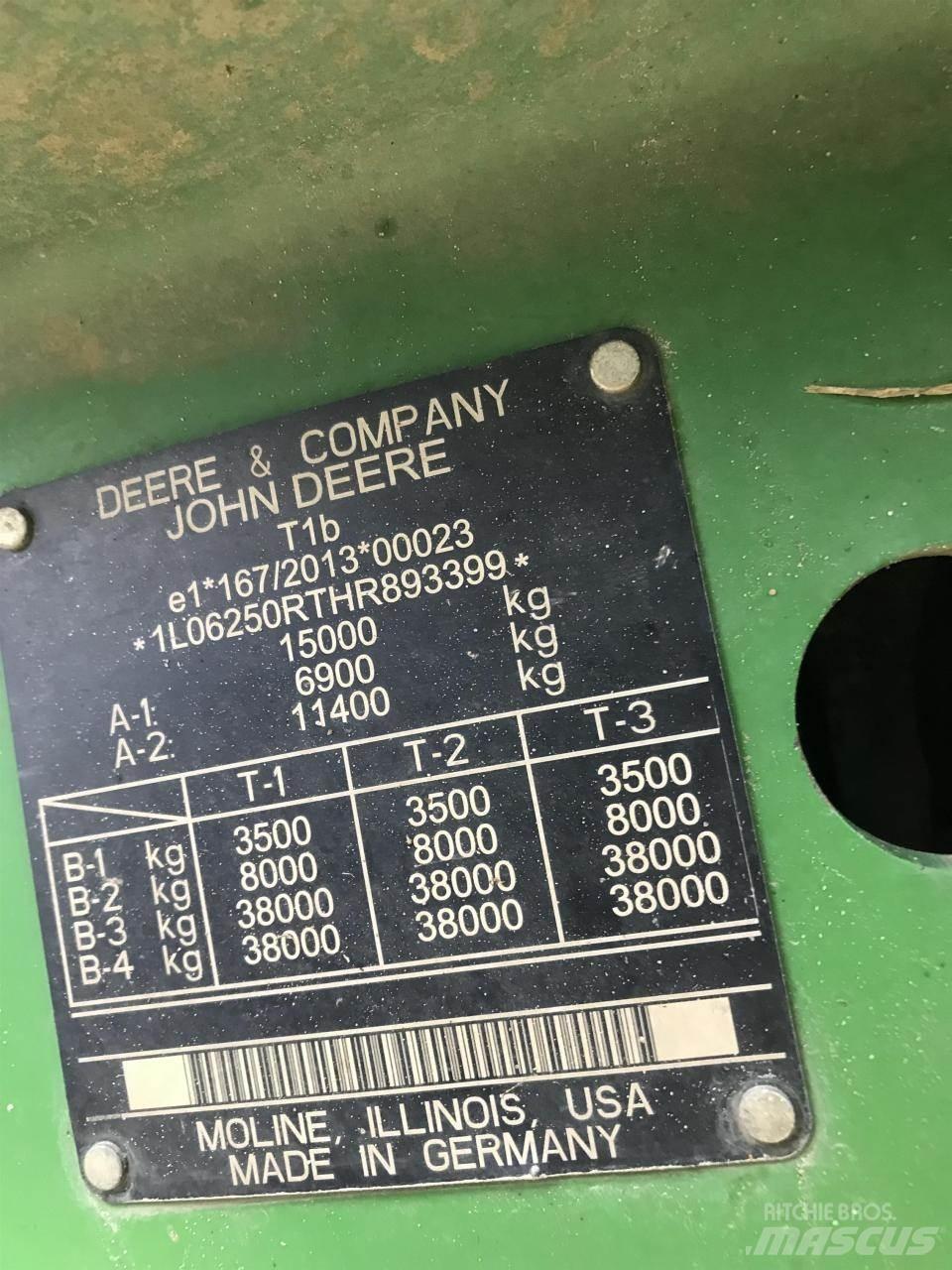 John Deere 6250R Traktoriai