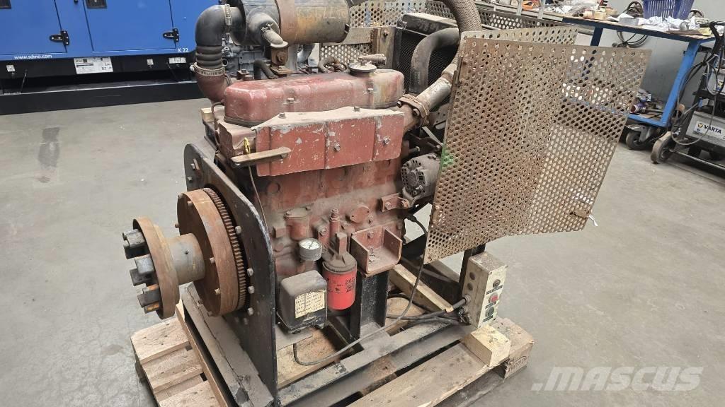 Mitsubishi S4E Varikliai