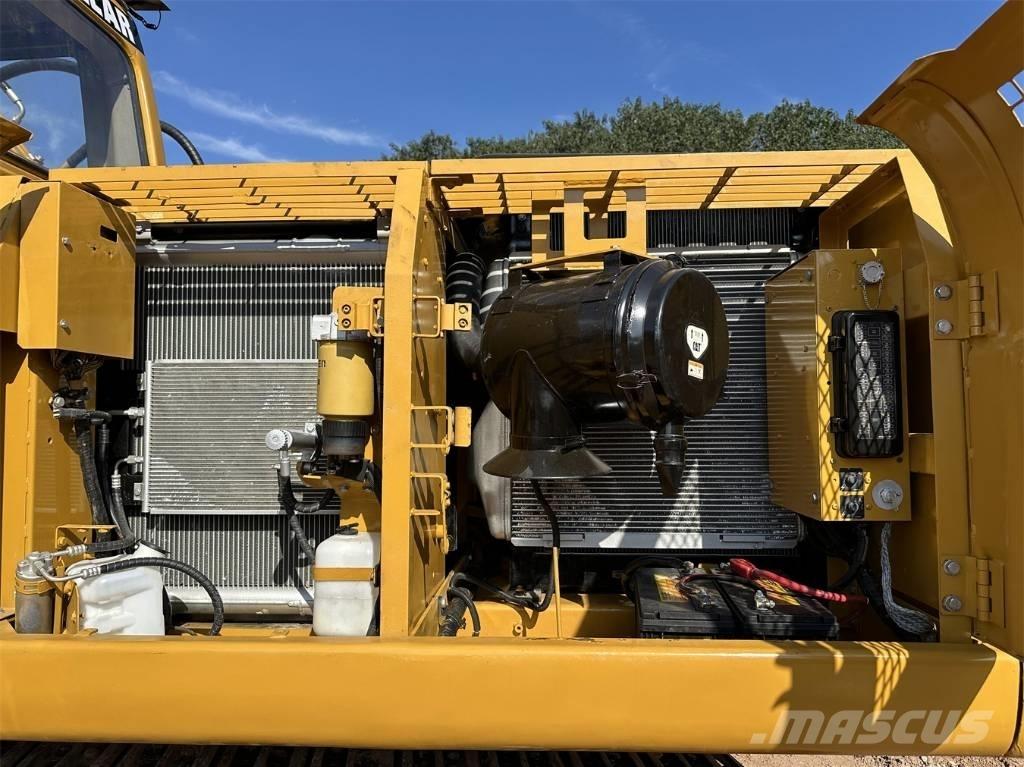 CAT 325 CL Vikšriniai ekskavatoriai