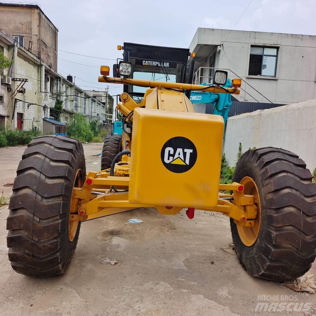 CAT 140 H Greideriai