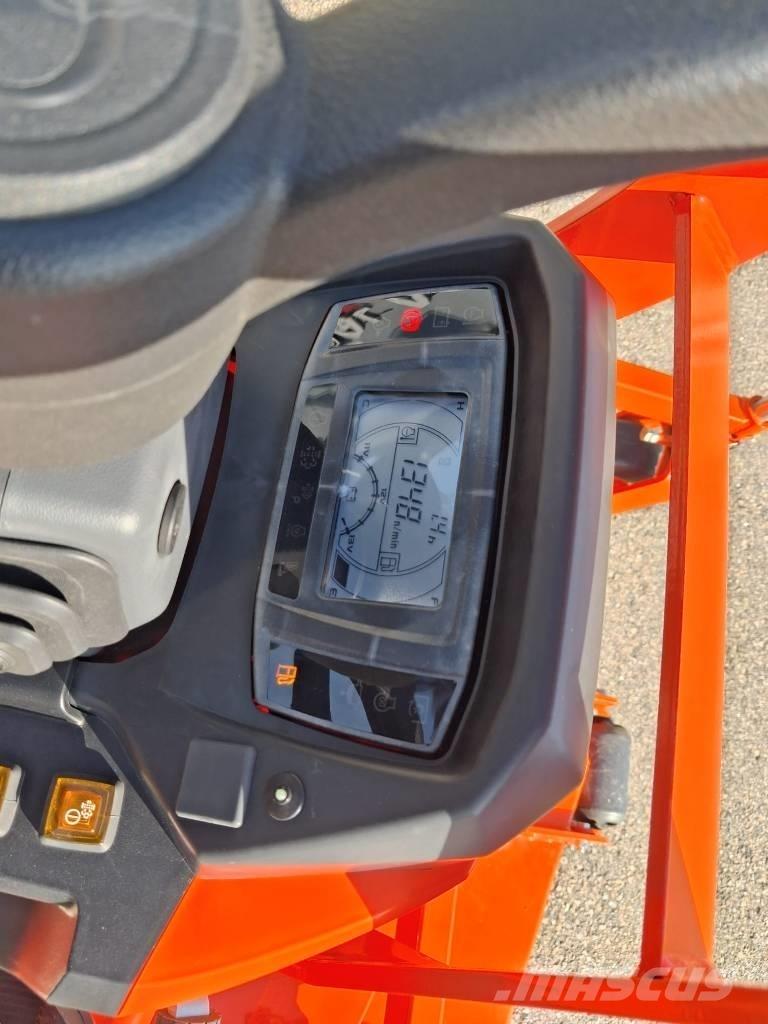 Kubota F 391 Sodo traktoriukai-vejapjovės