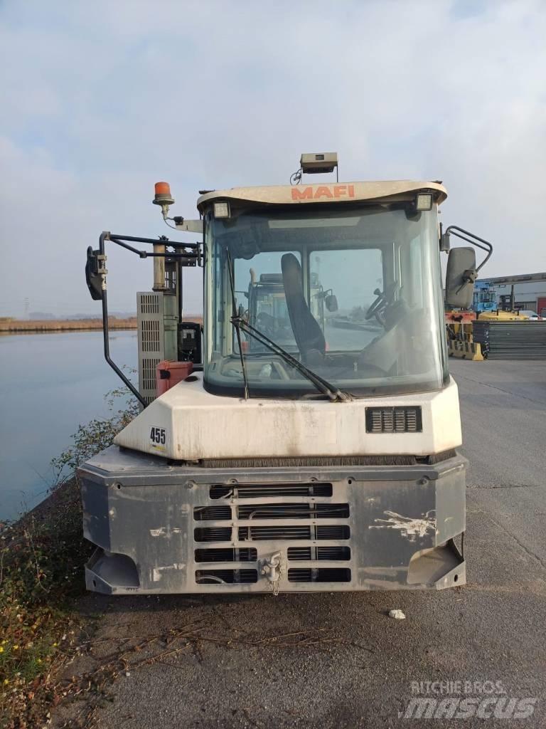 Mafi R336 Naudoti terminalų vilkikai