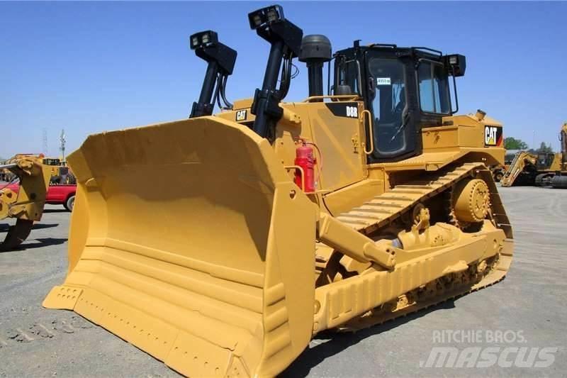 CAT D8R Vikšriniai buldozeriai