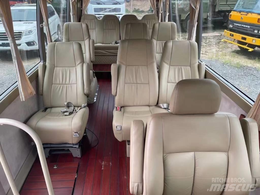 Toyota Coaster Bus Mikroautobusai