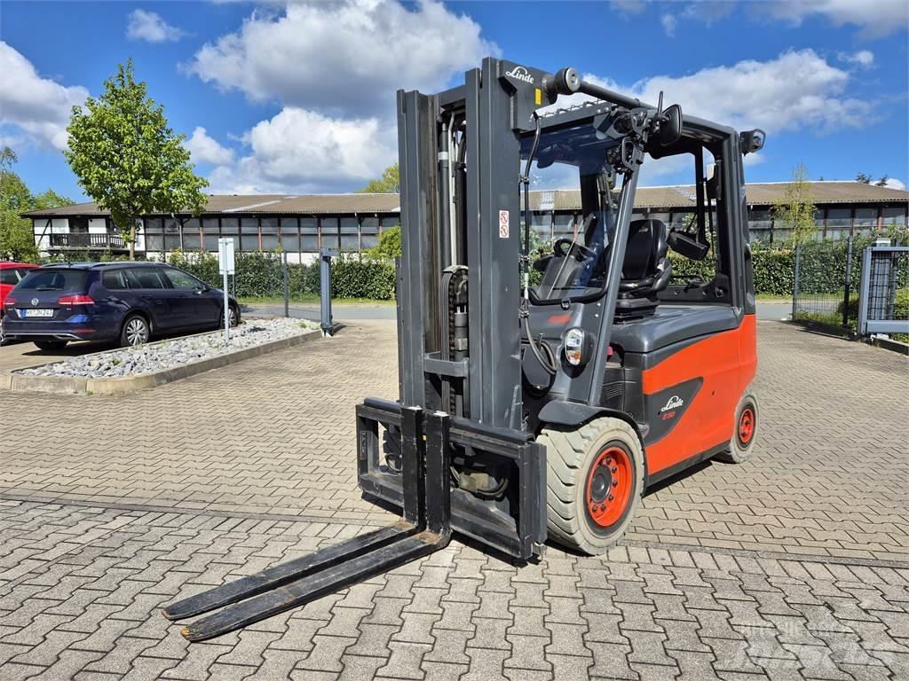 Linde E50HL-01 Elektriniai šakiniai krautuvai
