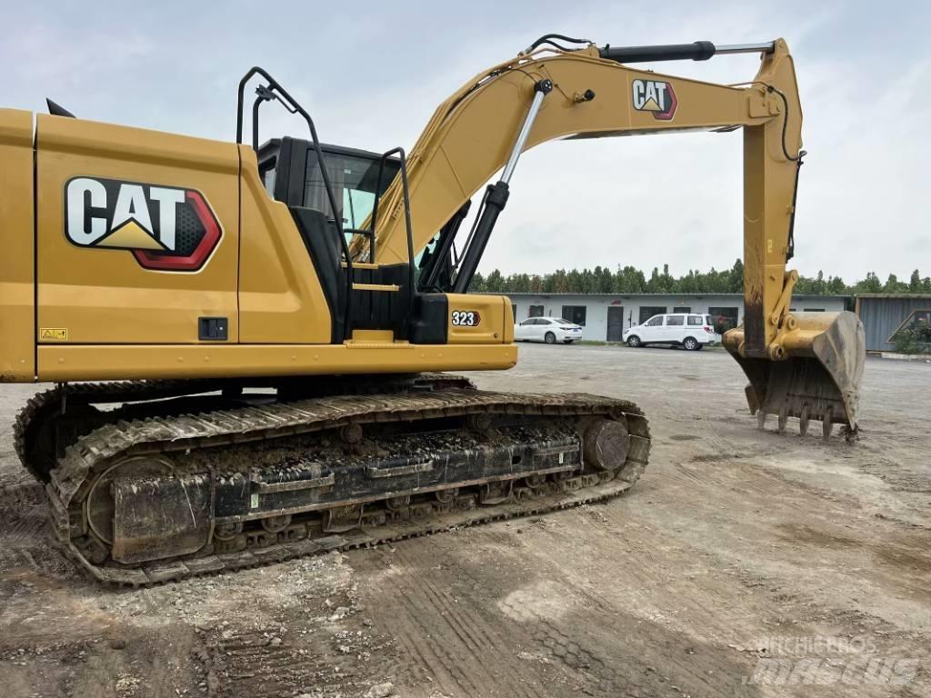 CAT 323 GC Vikšriniai ekskavatoriai