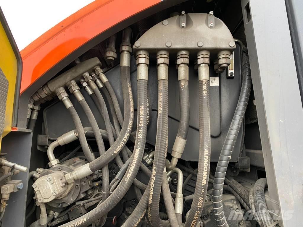 Bomag BMF 2500 S Asfalto klotuvai