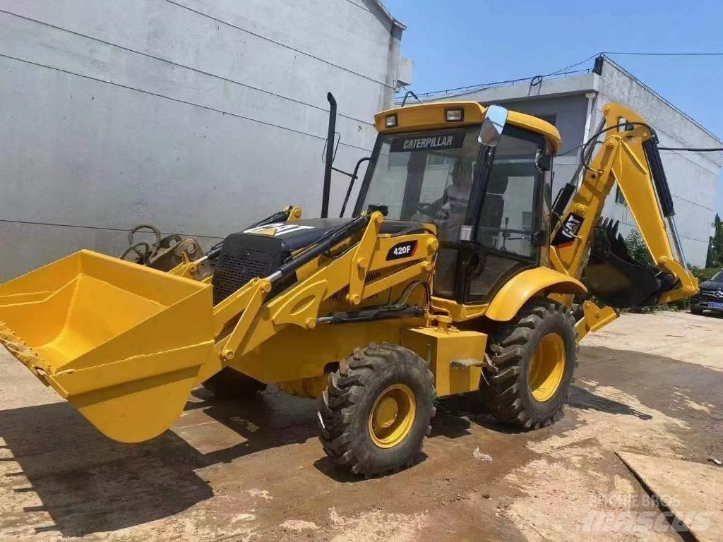 CAT 420F Ekskavatoriniai krautuvai