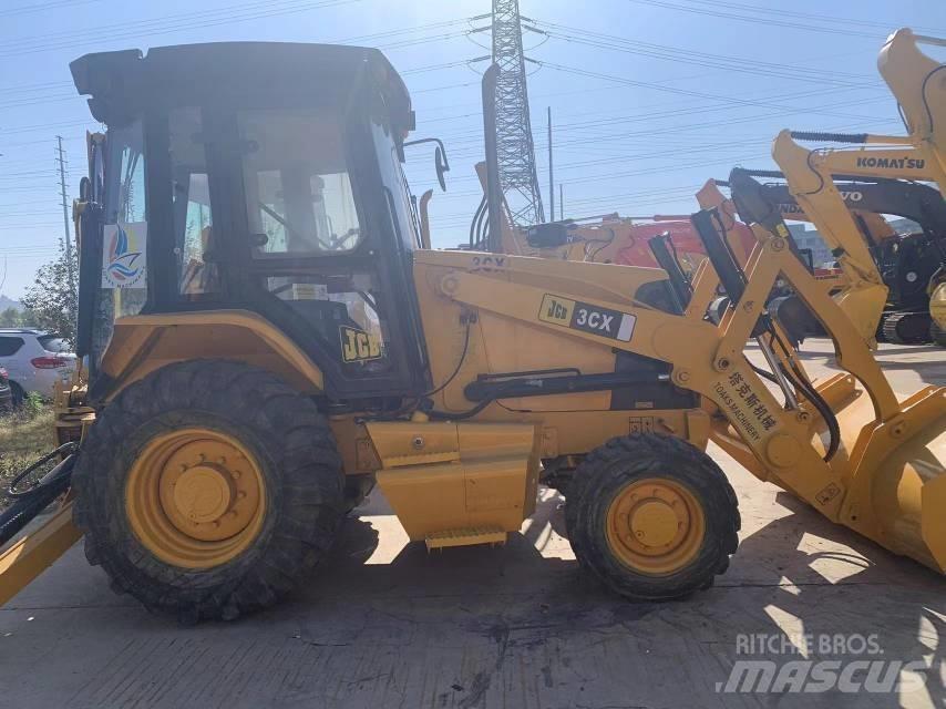 JCB 3 CX Naudoti ratiniai krautuvai