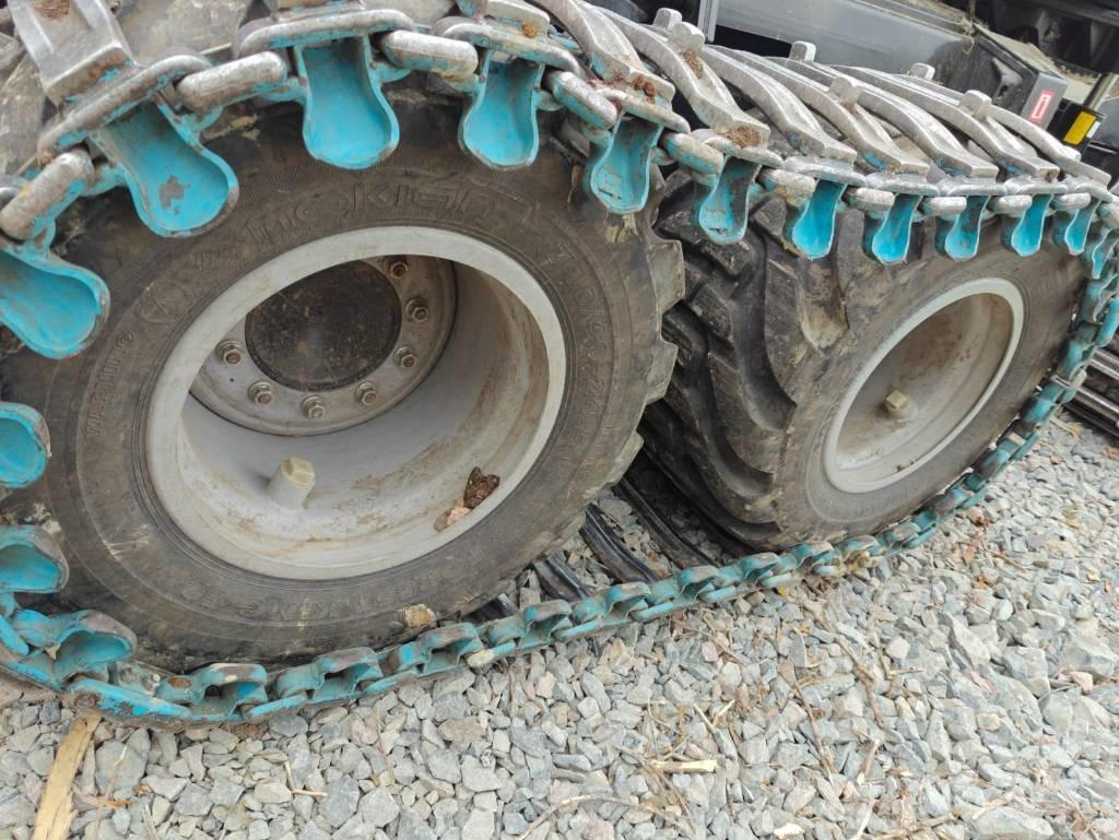 Komatsu 901 XC Miško technika (Harvesteriai)