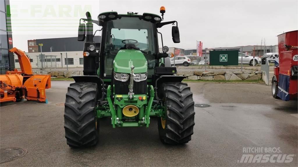 John Deere 6120M Traktoriai