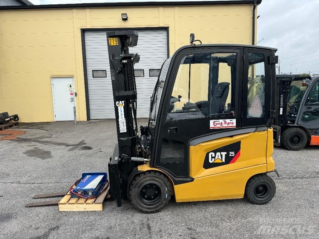 CAT EP25CN Elektriniai šakiniai krautuvai