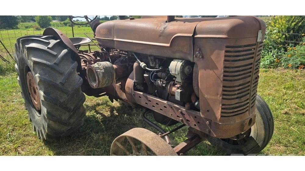 McCormick WD-6 Traktoriai