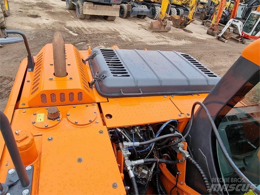 Doosan DX 140 LC-3 Vikšriniai ekskavatoriai