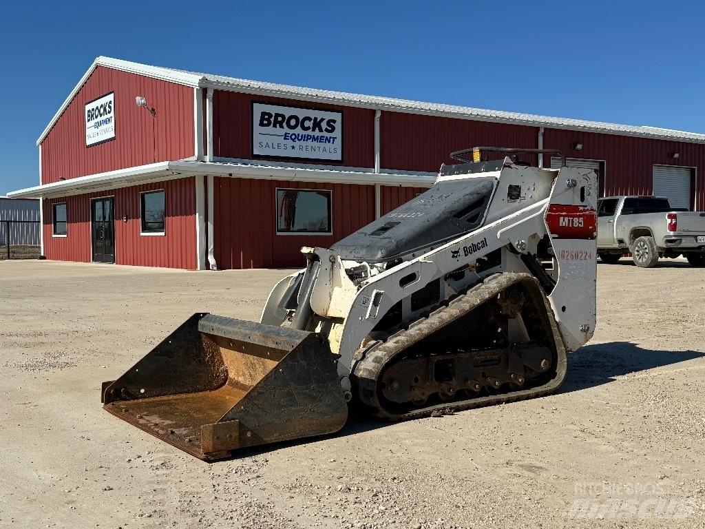 Bobcat MT 85 Krautuvai su šoniniu pasukimu