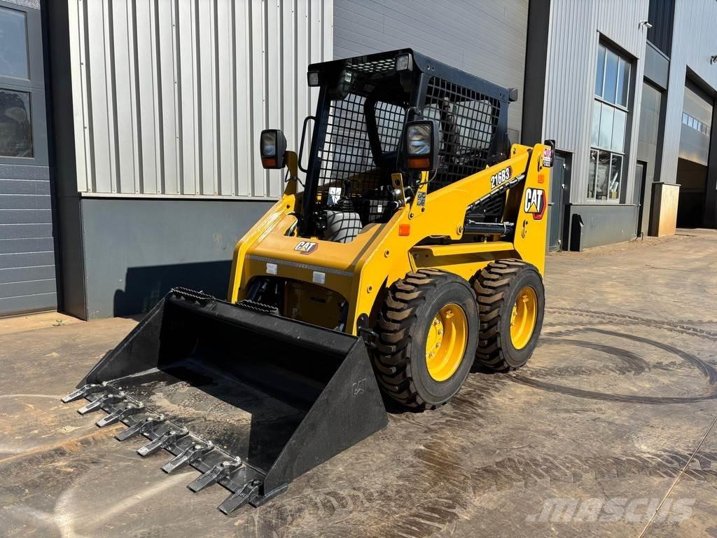 CAT 216B3 Naudoti ratiniai krautuvai