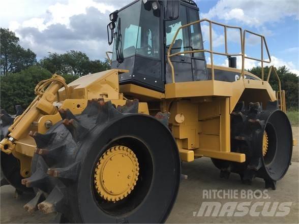 CAT 826G Atliekų presai