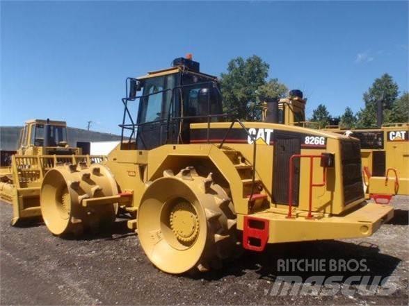 CAT 826G Atliekų presai